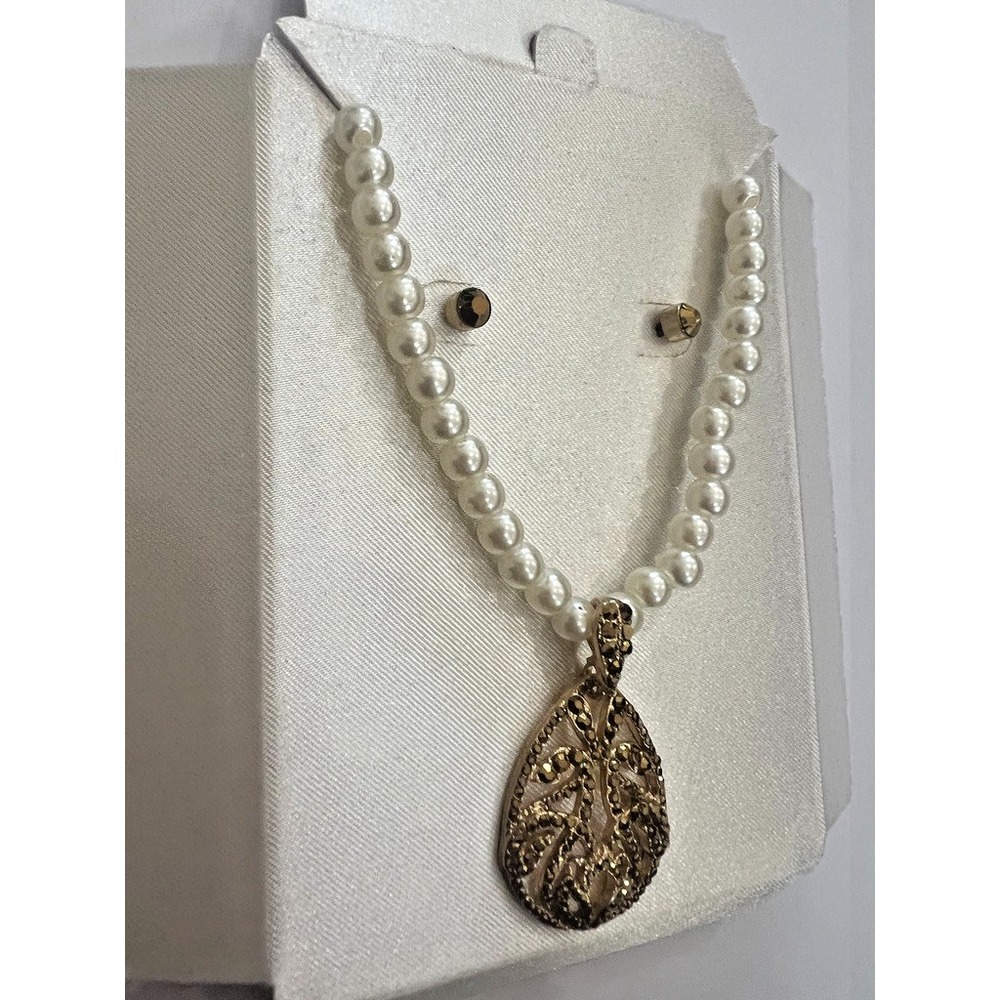 Faux Pearl Necklace & Earrings Gold Tone Pendant Vintage Inspired Bridal Classic - Picture 2 of 10